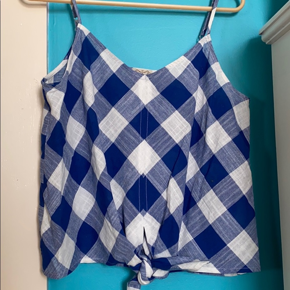 Cute tank top!